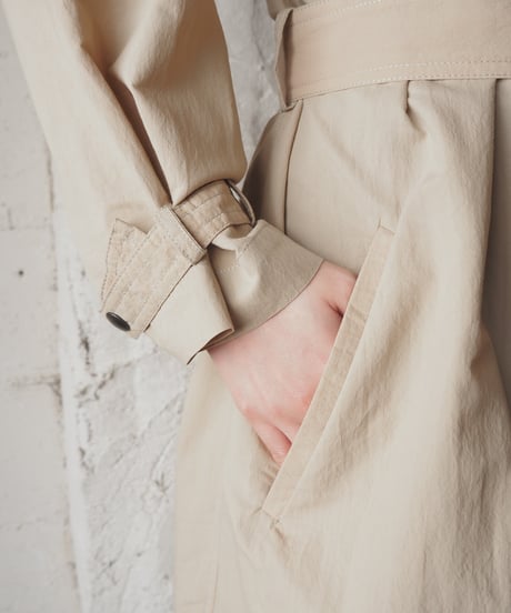 Snap Button Light Coat BE