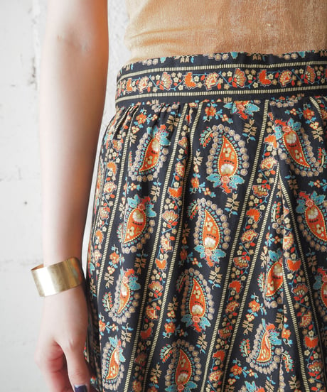 1960-1970's Paisley Long Skirt BKORBL