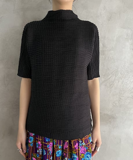 Pleated S/S Tops BK