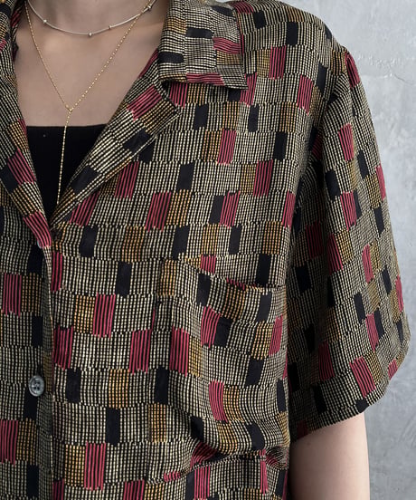 Pattern Open Collar Short Sleeve Blouse GNRE