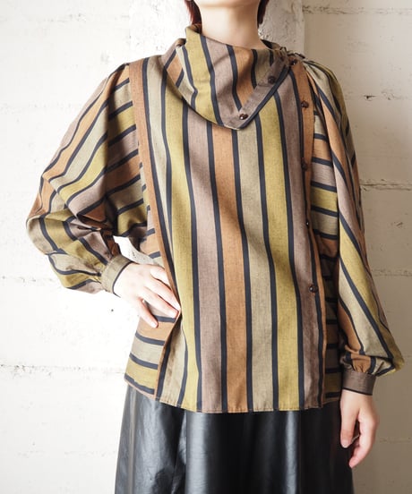Turn Over Collar Stripe Shirt BKBR