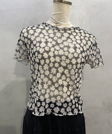 S/S Flower Pattern Sheer Tops BK WH