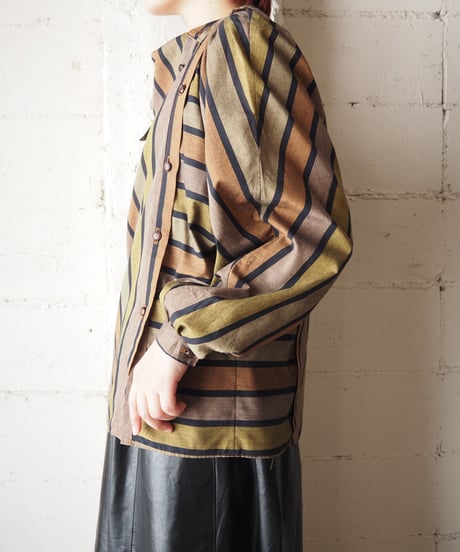 Turn Over Collar Stripe Shirt BKBR