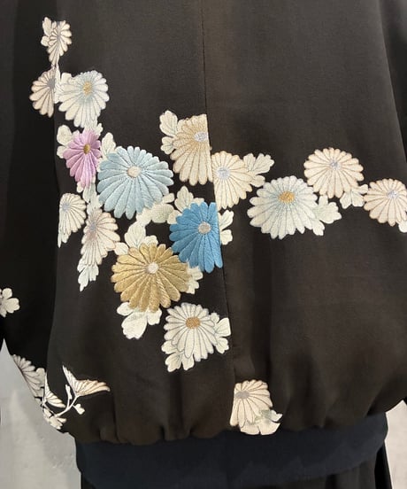 Flower Embroidery Zipup Blouson BK