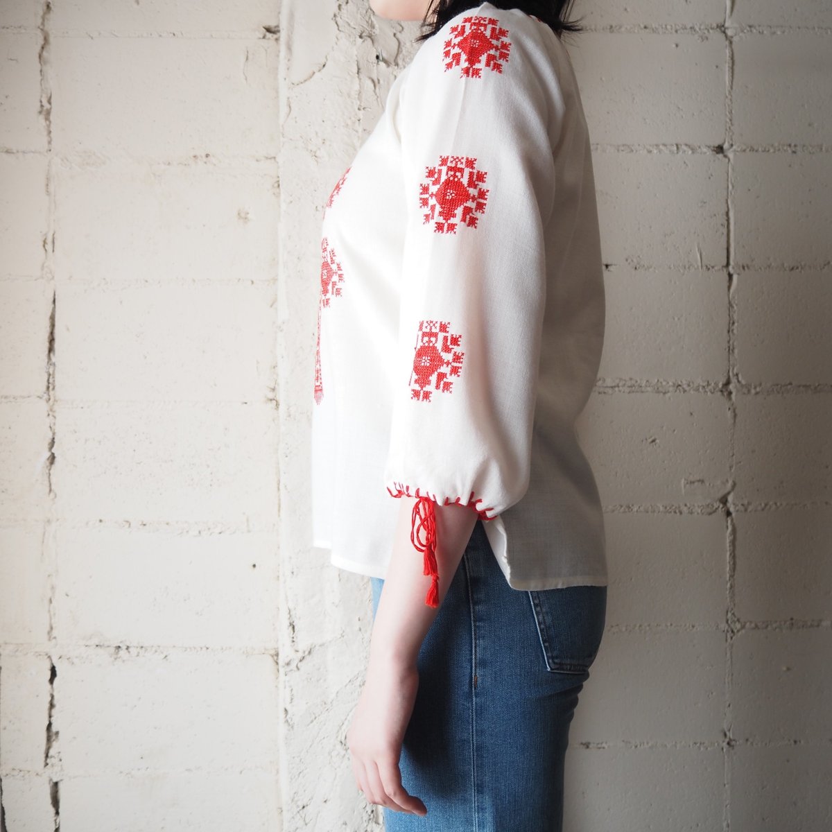 Hungarian Hand Embroidered Blouse WHRE | Orfeo