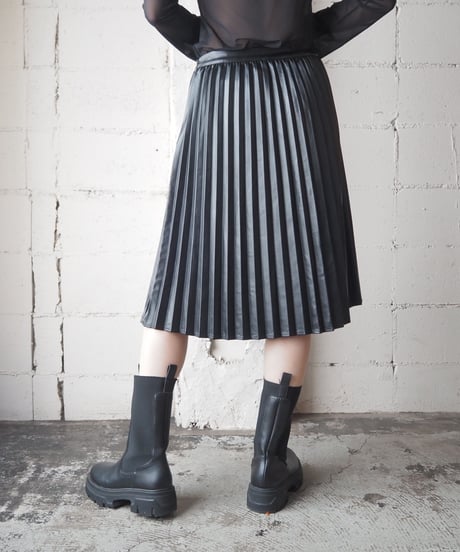 Pleated Fake Leather Skirt BK
