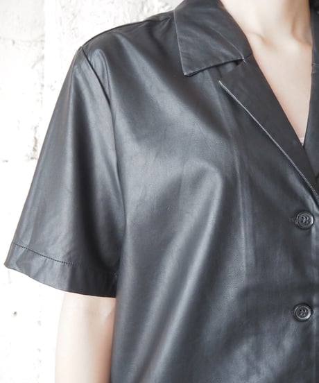 Faux Leather S/S Shirt BK