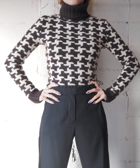 CELINE Cashmere Houndstooth Turtle Neck Knit BRWH