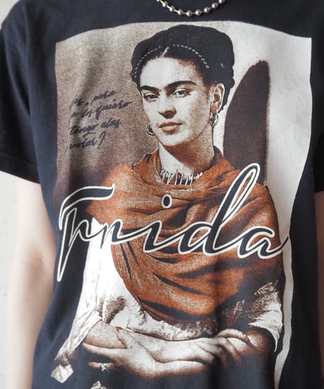 Frida Kahlo Print Tee BK