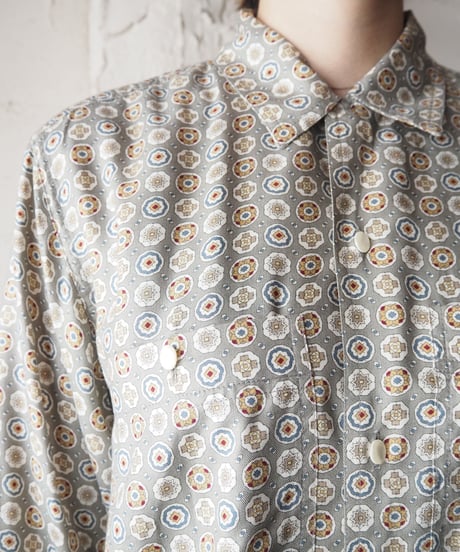 Small Pattern Open Collar Shirt  GR