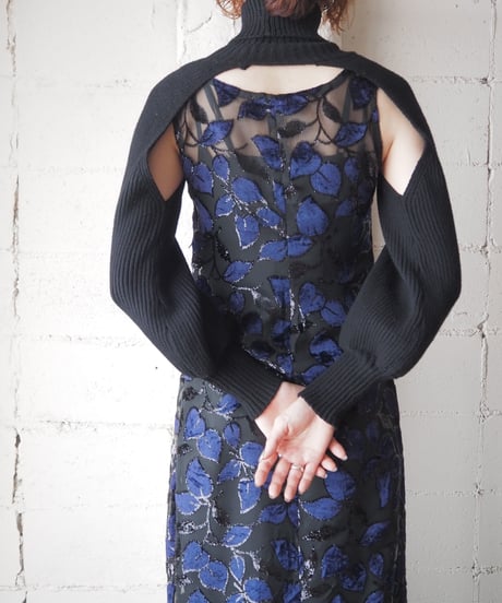Turtle Neck Knit Sleeve BK
