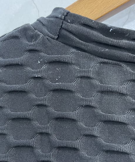 Front Drawstring Embossed Cutsewn BK