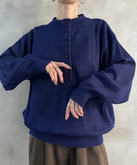 Many Button Knit BL