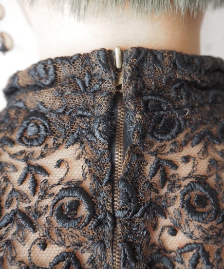1940-50’s Euro Lace French Sleeve BR BK