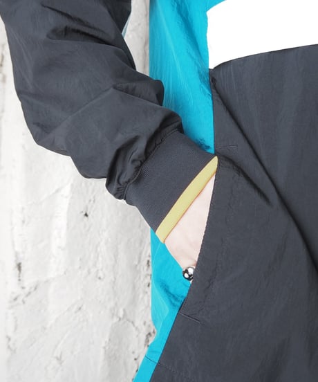 NIKE Stand Color Half Zip Nylon Jacket LBLBK