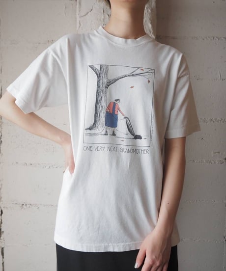 GRAND MOTHER Rrint Tee WH