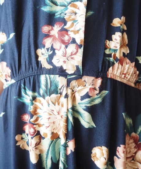 Flower Pattern Open Collar Dress NV