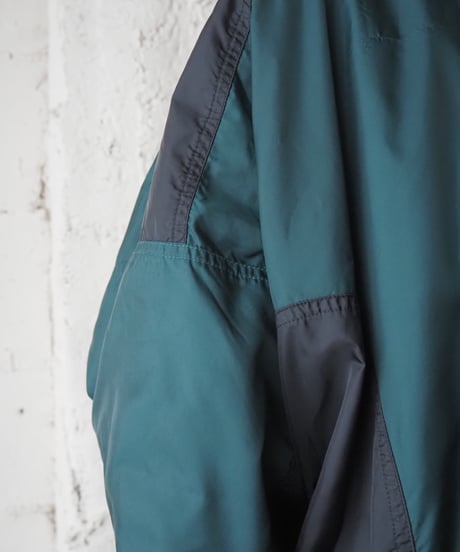NIKE Bicolor Zip Up Jacket BK GN