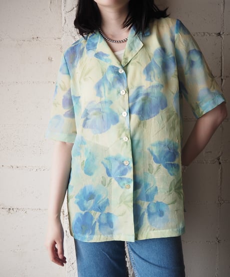 Floral Print Sheer Shirt LGNBL