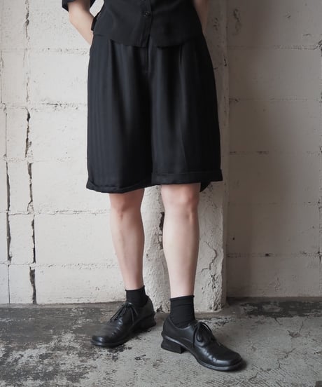 Shadow Stripe Shorts BK