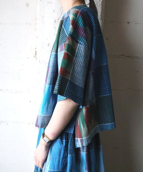 Short Blouse × Flared Skirt Setup BL