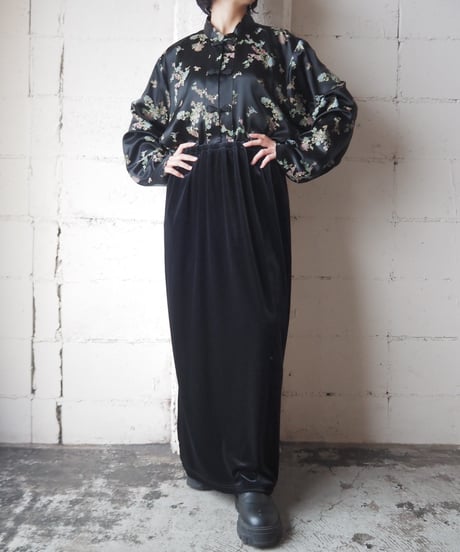 Flower Embroidery Satin China Shirt BK