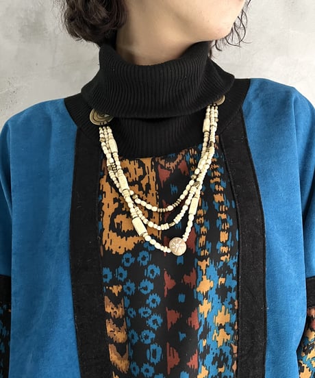 Fake Swede Pattern Design Turtle Neck Cut Sew BRBL