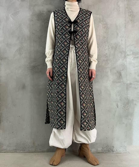 Jacquard Flower Pattern China Button Long Vest BKGN
