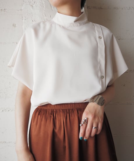 Side Button Mock Neck Shortsleeve Blouse IV