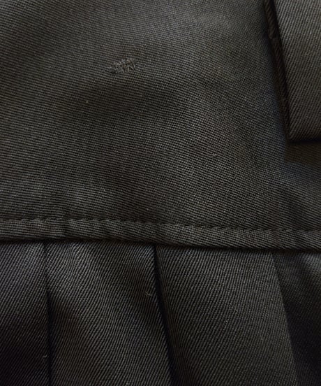 Side Button Pleated Skirt BK