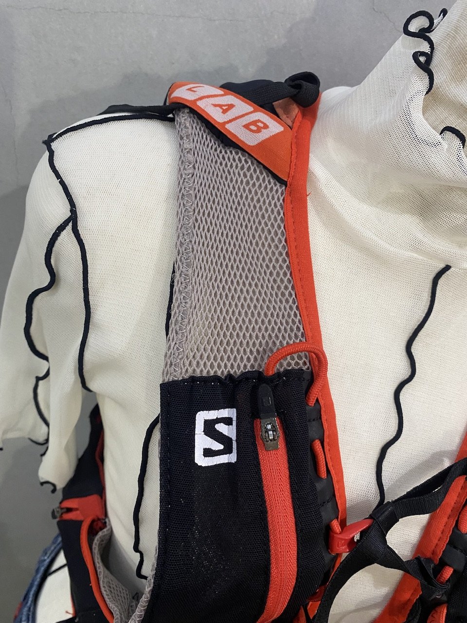 Salomon ADV SKIN 5 Running Vest BK RE | Orfeo