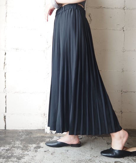 Super Wide Pleated Pants BK