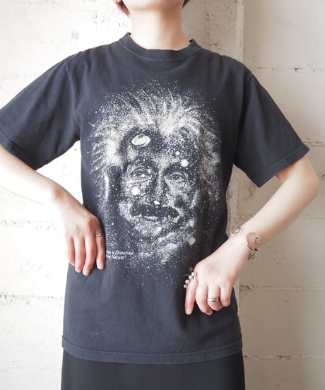 Albert Einstein Universe Tee BK