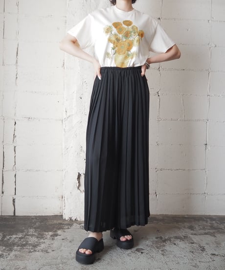 Van Gogh Sunflower Print Tee WHYE