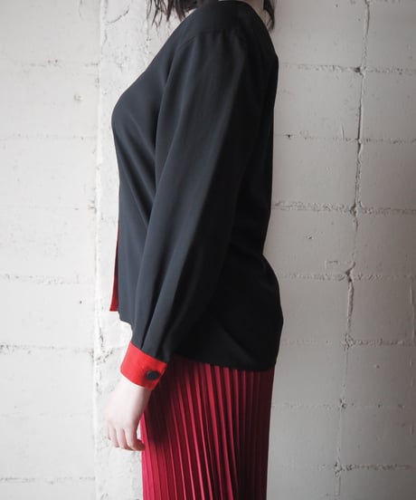 miss Chloé Open Collar Contrast Trim Shirt BK RE WH