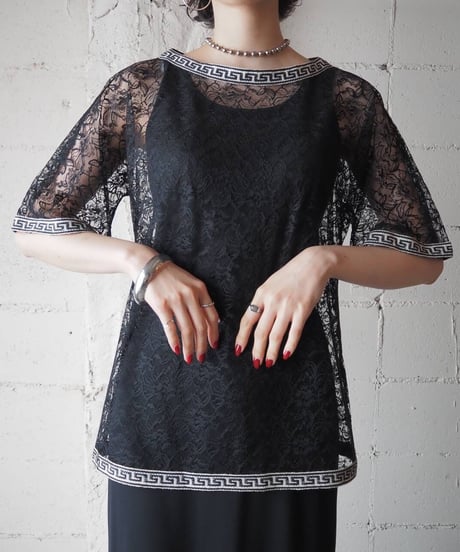 Pattern Neck Lace Pullover BK
