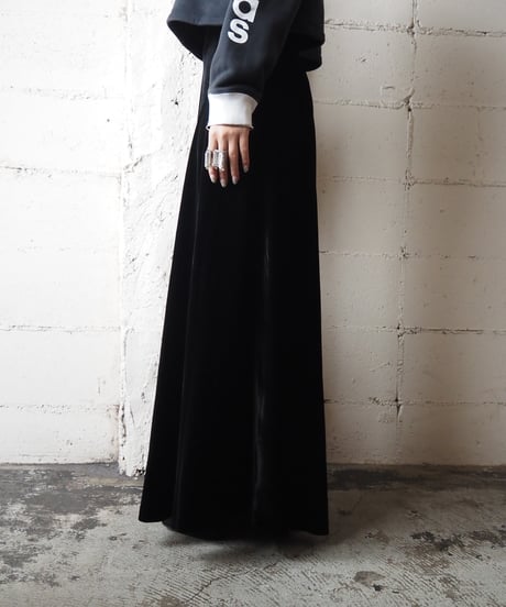 Velvet Flared Long Skirt BK