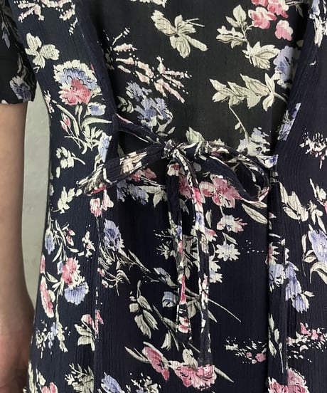 See Through Flower Pattern Back Ribbonn Dress NVPI
