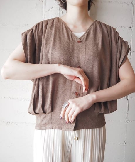Collarless Tuck Blouse BR