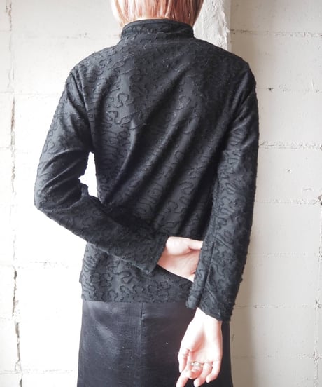 Shadow Pattern China Cutsewn BK