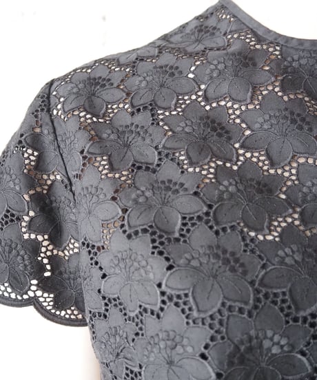 1960's Euro Cutwork Short Sleeve Blouse Bkp