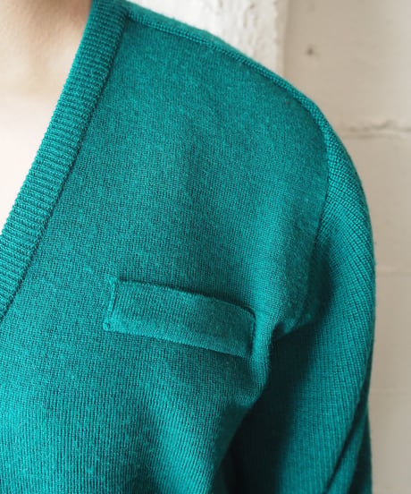 V Neck  L/S Knit GN