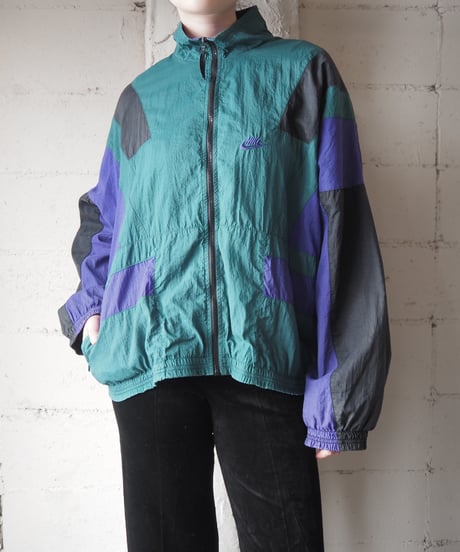 NIKE Stand Collar Nylon Jacket BKPURGN