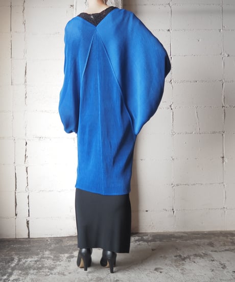 Dolman Sleeve Pleated Dress BL
