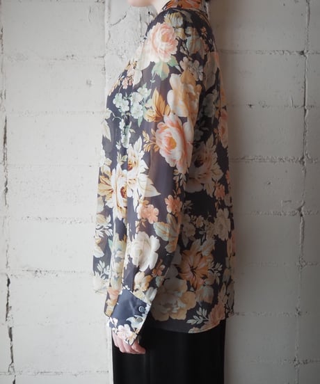 Contrast Collar & Cuffs Sheer Floral Shirt BKYEPI