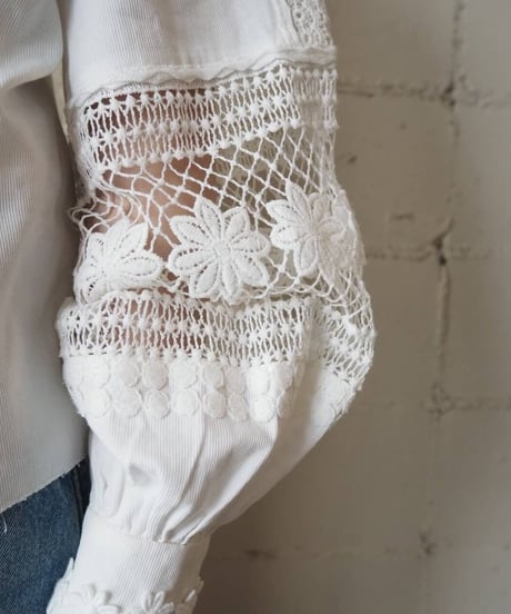 Cutwork Lace Volume  Sleeve Blouse WH