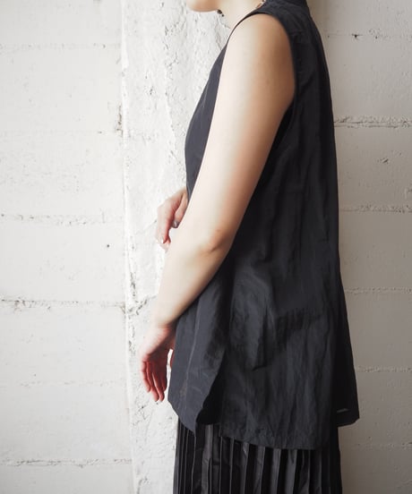 NIKE Side Slit Nylon Vest BK