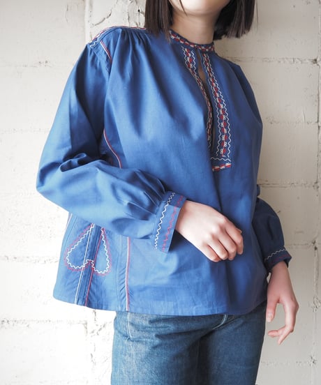 1970's Euro Embroidered Smock Blouse BL