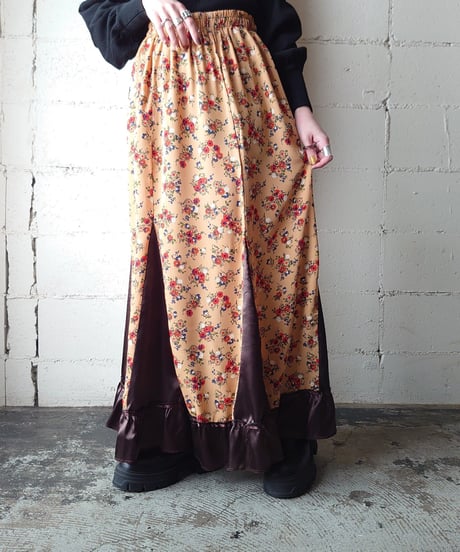 Flower×Satin Long  Skirt BEBR