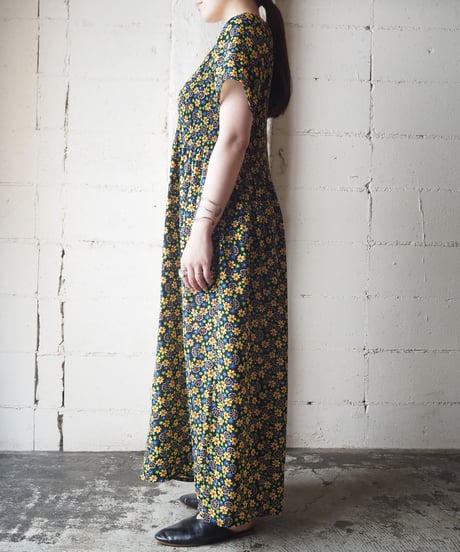 Flower Pattern Pleated Dress BKYE
